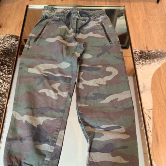 Pre-loved TNA Camo Joggers in Green/Brown - Size XS - Picture 2 of 5